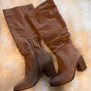 Like NEW fall tall boots